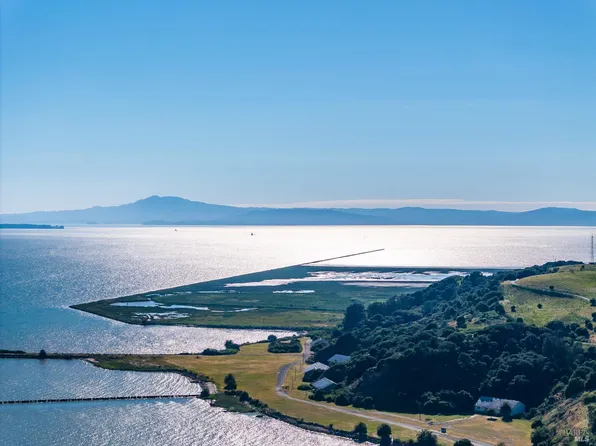 201 Sandy Beach Road, Vallejo, CA 94590