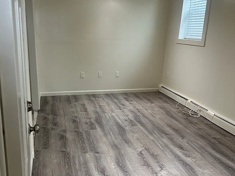 26 Grove St #1 — Photo 7
