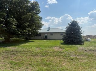1742 520th Ave, Montezuma, IA 52222