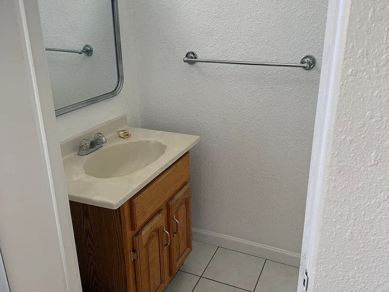 190 Lubeck Rd #8 — Photo 5