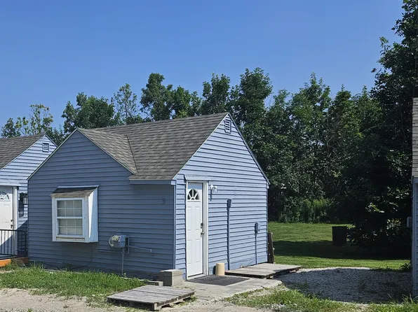 1010 N Old Us Highway 23 APT 3, Howell, MI 48843