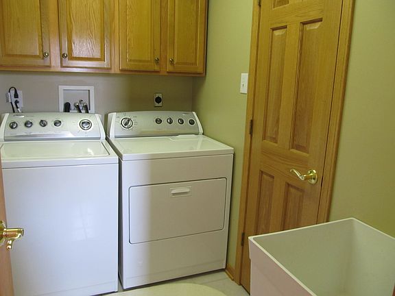 4th image of 51989 Scotch Pine Dr