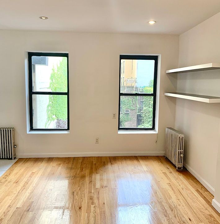 1st image of 360 9th Ave APT 3