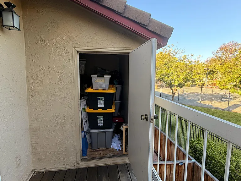 Peppermill Cir — Photo 26
