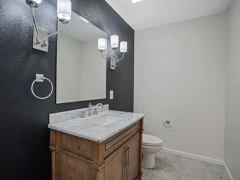 2541 Walsh Ct — Photo 20