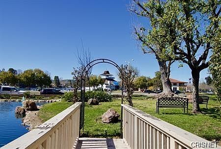 3rd image of 3523 Summershore Ln
