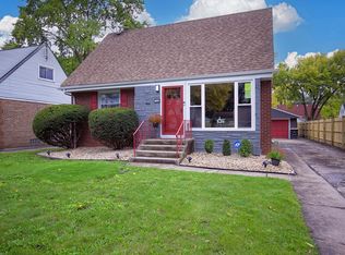 17542 Burnham Ave, Lansing, IL 60438