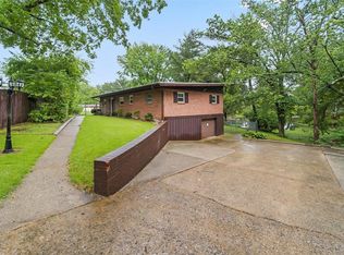 3836 Tanbark Dr, Swansea, IL