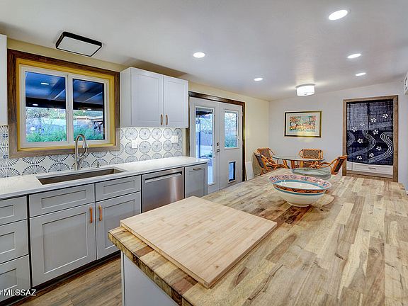 4th image of 510 E Rancho Catalina Pl