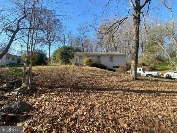 1001 Summit Ave, Schwenksville, PA 19473