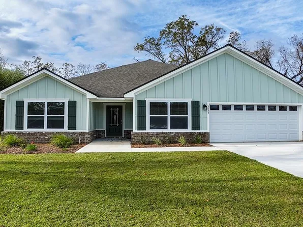 80 Hawthorn Pass, Crawfordville, FL 32327