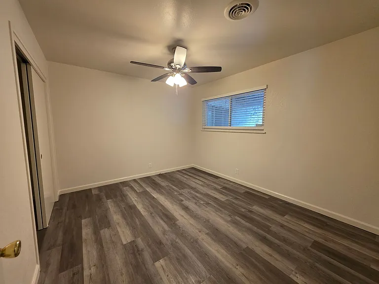 Bowen/Phelps Duplex — Photo 10