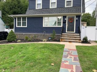 264 Manhattan Ter, Dumont, NJ 07628