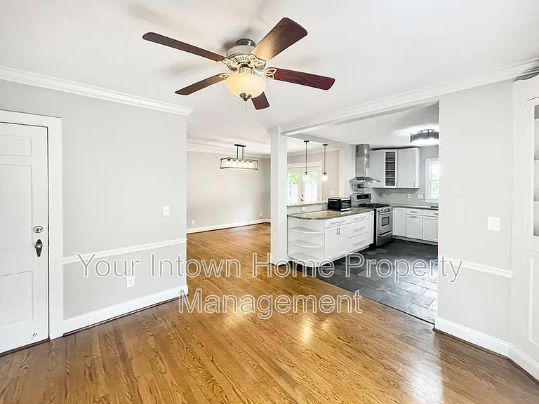 2695 Sharondale Dr NE — Photo 11