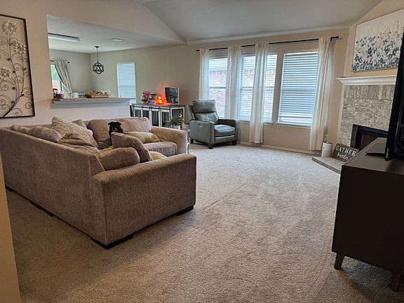 3rd image of 4145 Gladney Ln