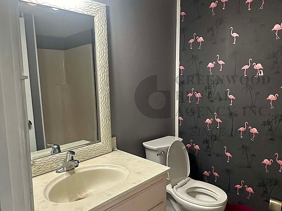 3rd image of 222 Rock Knoll Dr