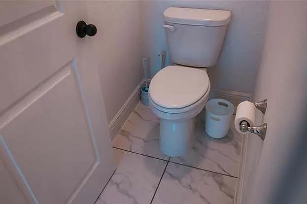 2499 Spring Breeze Dr — Photo 52