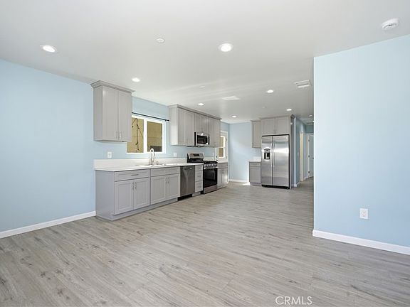 4th image of 3452 Estrada St