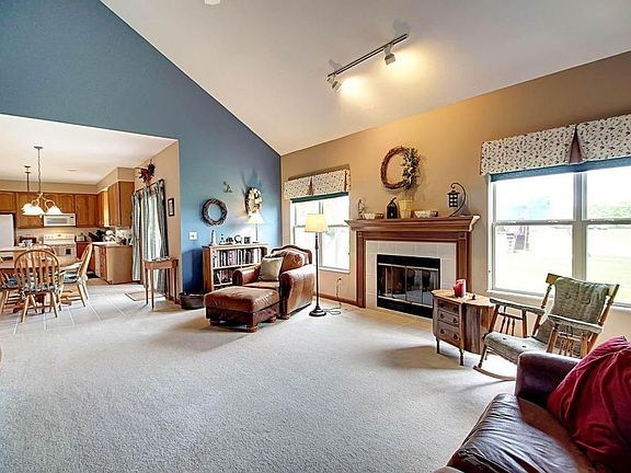 5th image of 2377 Parklawn Dr