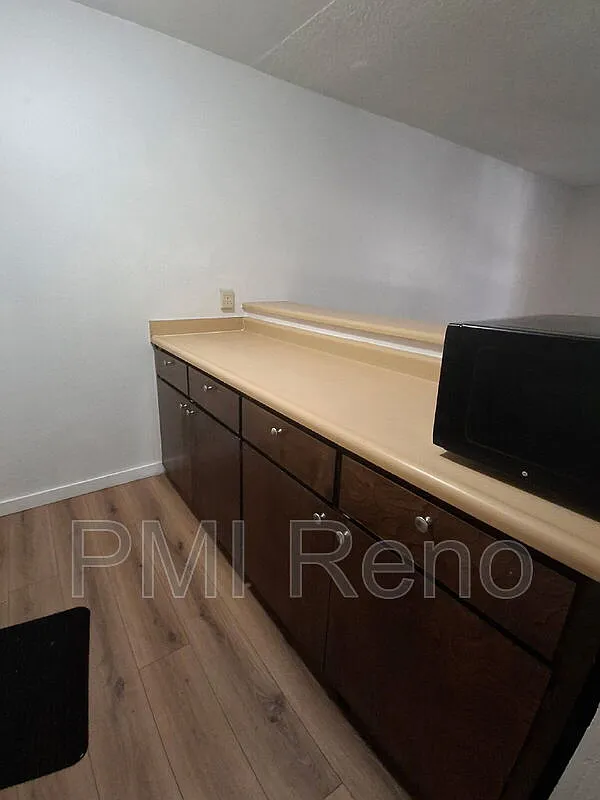 Studio, 1.0 bath, 451 sqft, $1,383 — Photo 4