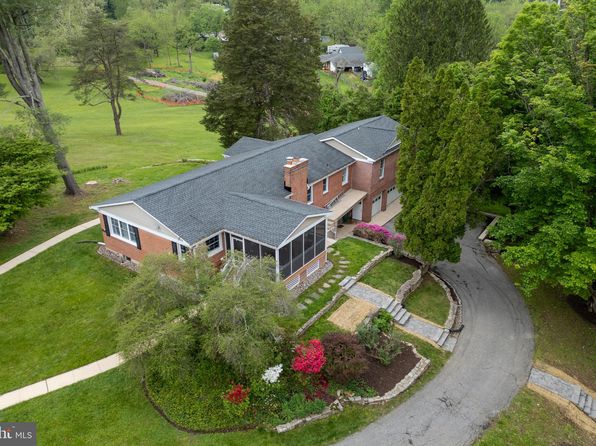 12 Wagon Wheel Ct, Glen Arm, MD 21057