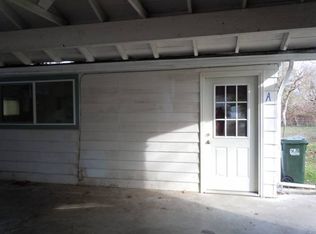 771 Schroeder Ln APT A, Grants Pass, OR 97527