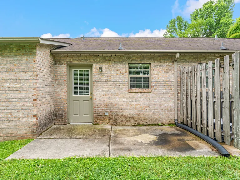 2136 Brownstone Way — Photo 18