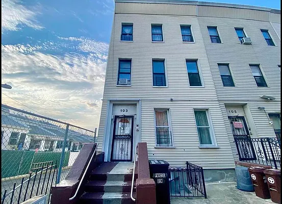 Rented by Blue Egg Realty Corp | media 14