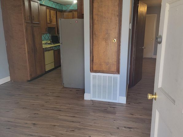 612 11th Ave APT 4