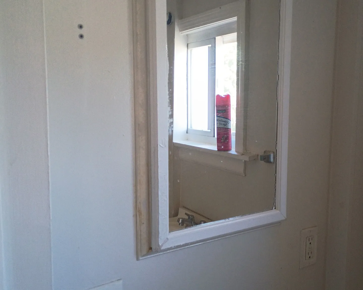 3 bed, $1,400 — Photo 2