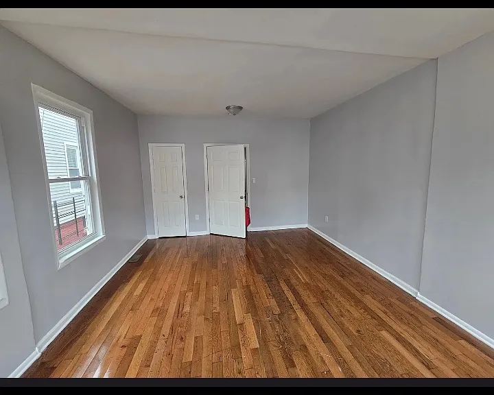 272 Clinton Pl #1L — Photo 4