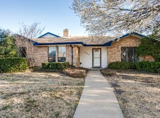 325 Larchbrook Dr, Garland, TX 75043