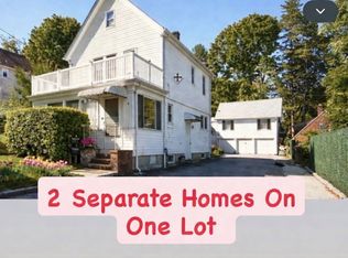 6 Red Brook Ter, Great Neck, NY 11024