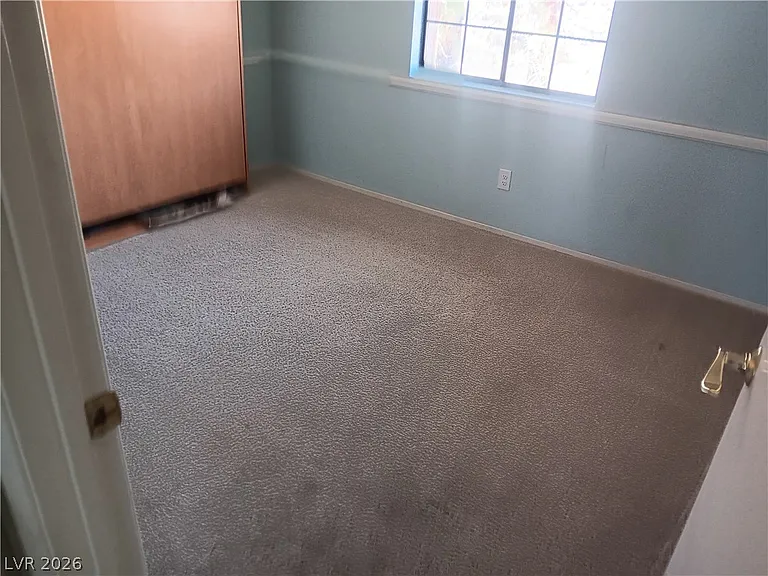 121 Logansberry Ln — Photo 24