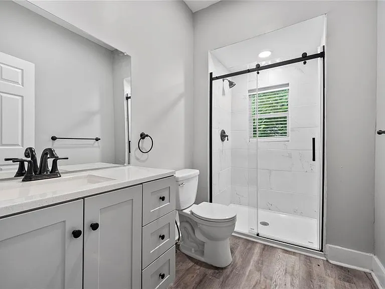 1126 Briarcliff Pl NE #1 — Photo 9