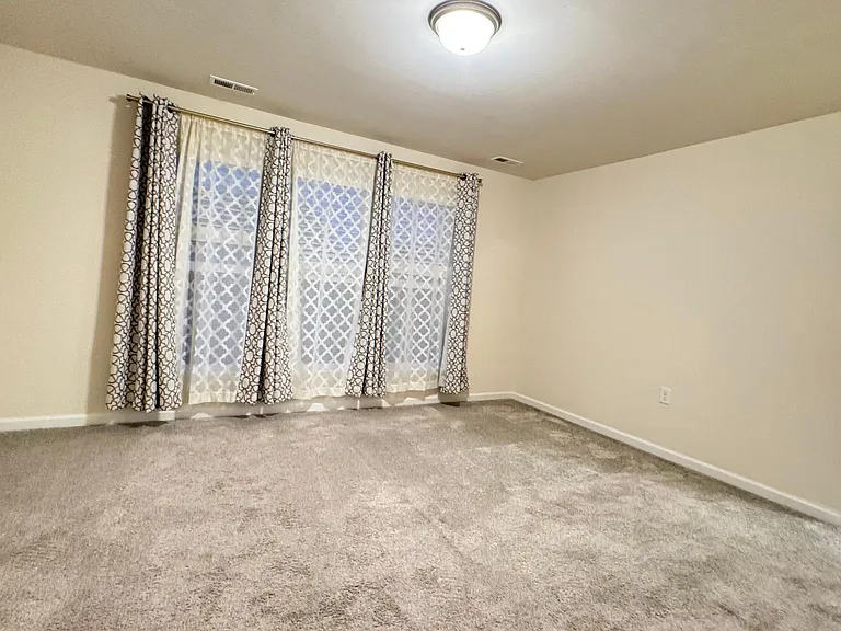 243 Lafferty St — Photo 16
