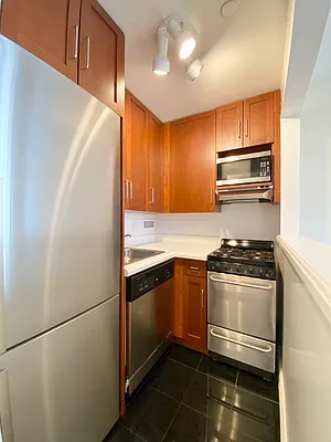 Rented by Corcoran | media 11