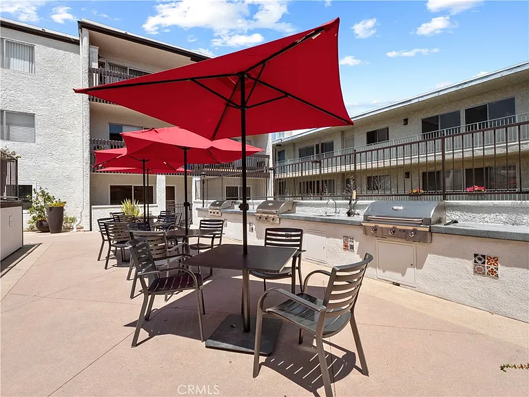 5334 Lindley Ave #319 — Photo 40