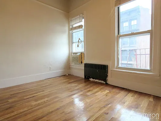 Rented by Miron Properties | media 8