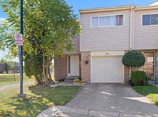 700 Osgoode Dr #16, London, ON N6E2H1