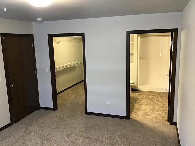 535 Linden Dr #C — Photo 8