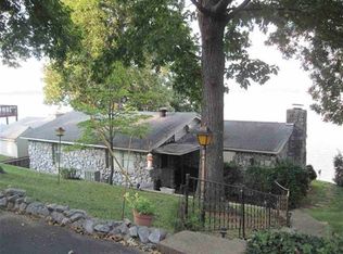 61 Paradise Point Rd, Gilbertsville, KY 42044