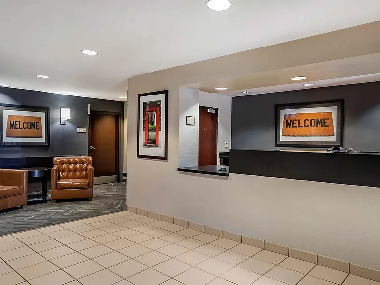 Lobby and Guest Check-in