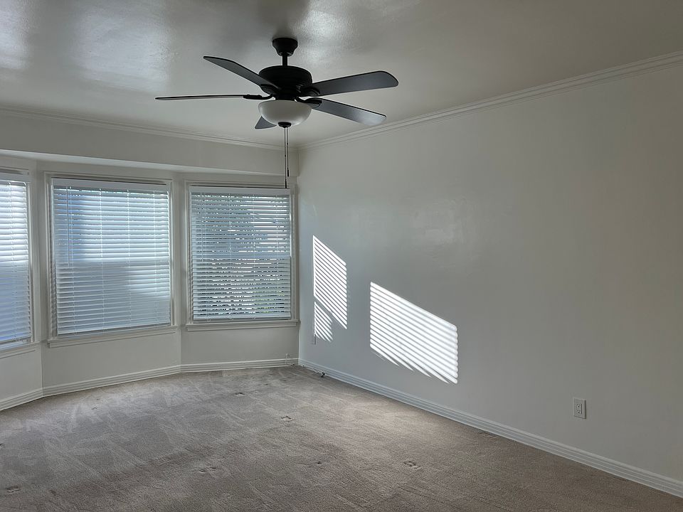 1st image of 3409 E Ocean Blvd #8