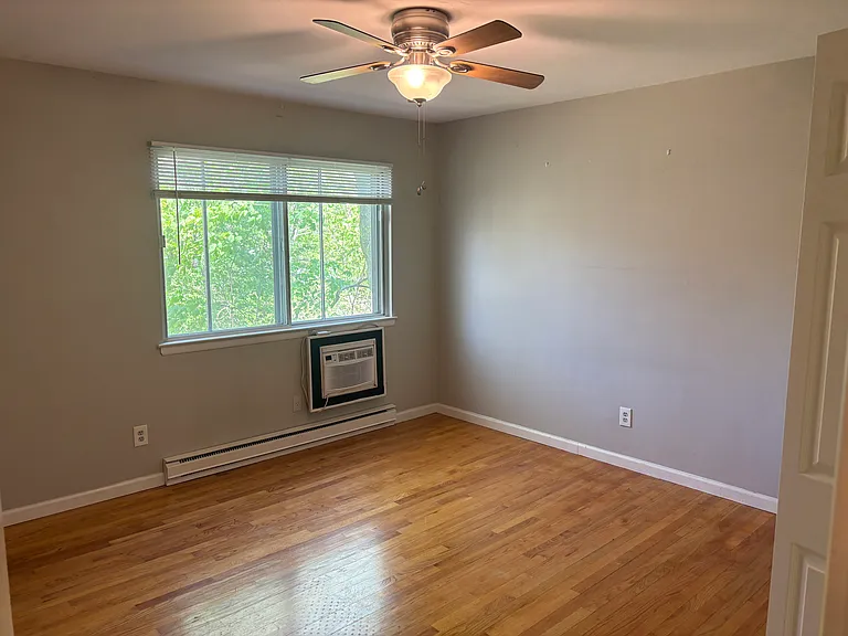 183 Kennedy Dr #183 — Photo 9