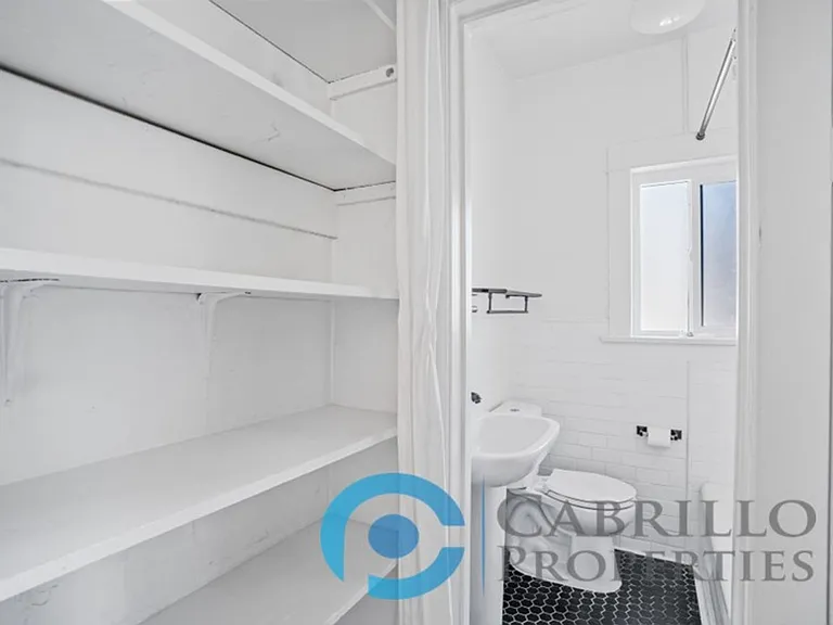 Casa Blanca Apartments — Photo 28
