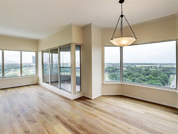 4th image of 2001 Holcombe Blvd Unit 1206
