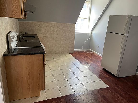 5th image of 4907 Cedar Ave Floor 3