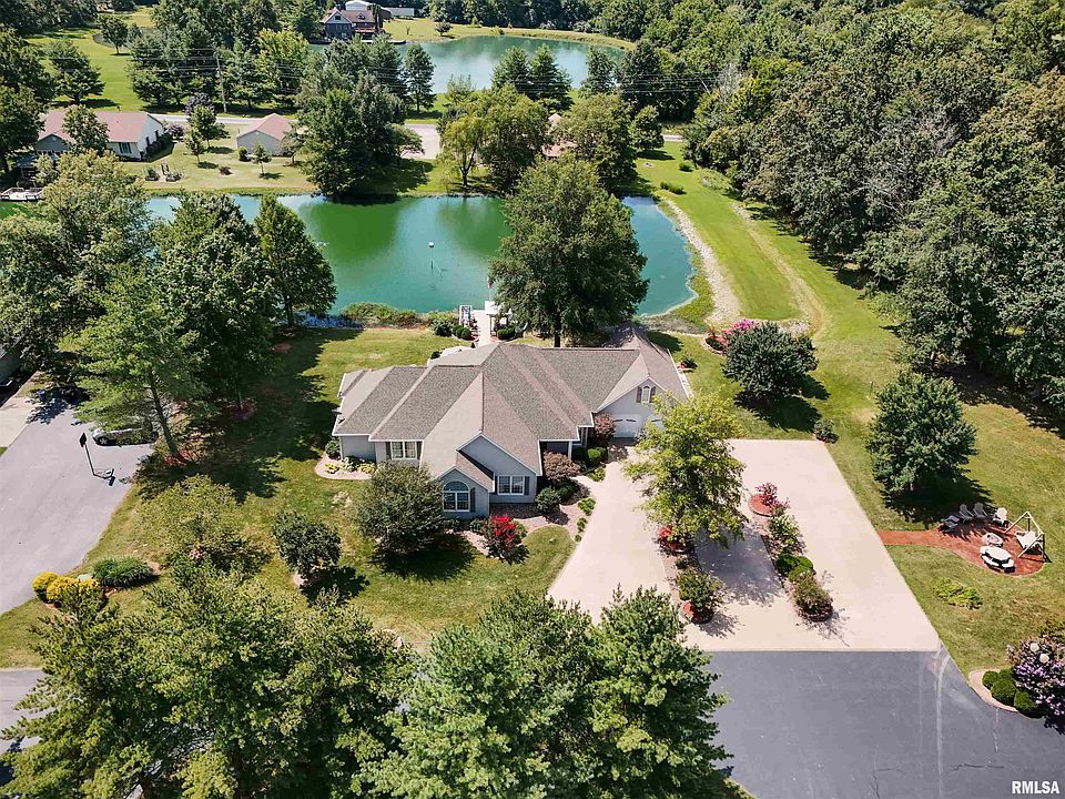1st image of 15063 Baker Dr