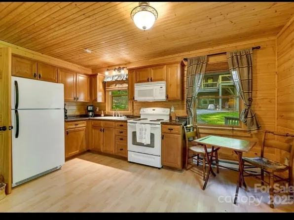 87 Old Cabin Cv #B, Sylva, NC 28779